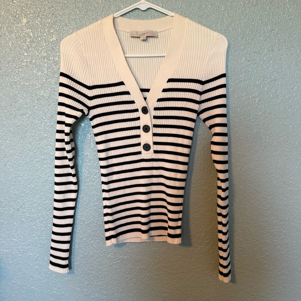 Loft Henley Sweater Womens Small Fitted Button Striped Black & White Soft Knit